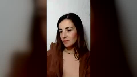 Snapshot of frida__x chatting on 06.13.26 Frida online show from 06.13.26