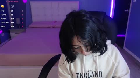 frida_lassi_ online show from 01.06.25