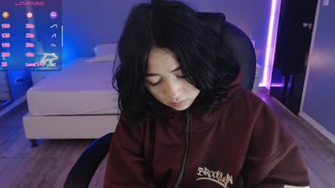 frida_lassi_ online show from 01.25.25