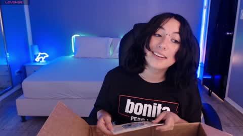 frida_lassi_ online show from 01.29.25