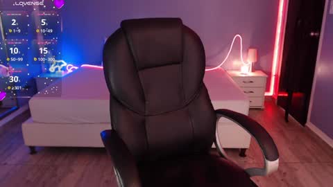 frida_lassi_ online show from 01.30.25