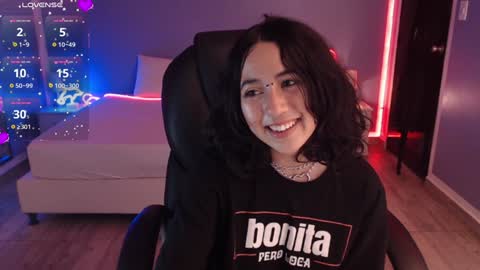 frida_lassi_ online show from 01.30.25