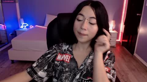 frida_lassi_ online show from 02.01.25