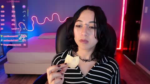 frida_lassi_ online show from 02.07.25