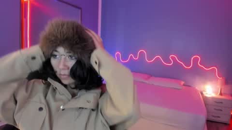 frida_lassi_ online show from 02.07.25