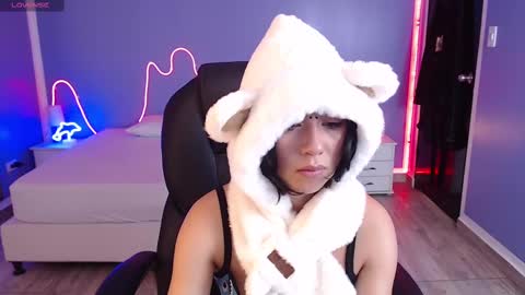 frida_lassi_ online show from 02.13.25