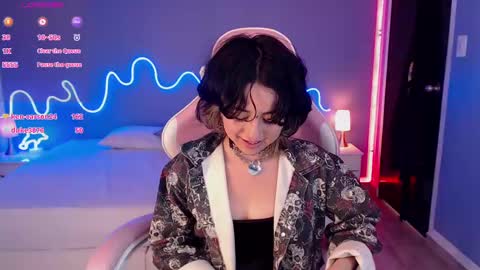 frida_lassi_ online show from 03.08.25