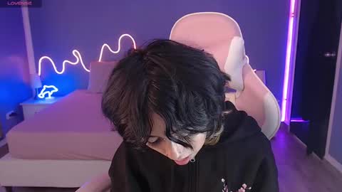 frida_lassi_ online show from 03.12.25