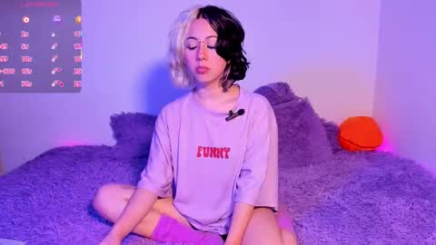 frida_lassi_ online show from 09.21.25