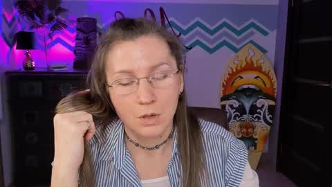 Frida Tander online show from 03.03.25