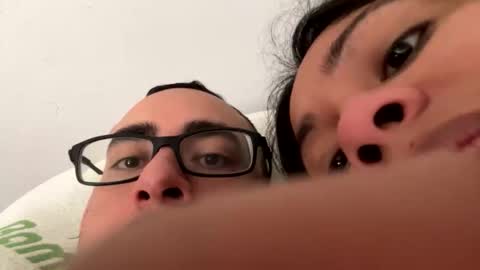 Snapshot of friendlyfeatures chatting on 04.15.26 friendlyfeatures online show from 04.15.26