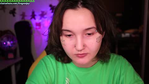 Snapshot of frogessjay chatting on 12.01.25 Jaywise Frogfoot online show from 12.01.25