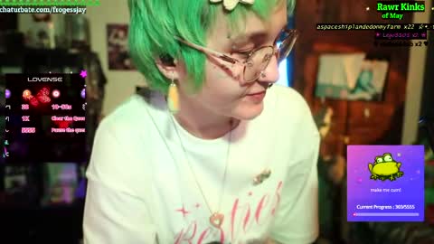 Snapshot of frogessjay chatting on 05.23.26 Jaywise Frogfoot online show from 05.23.26