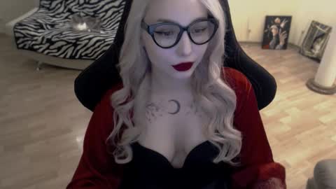 Lilith online show from 11.10.25