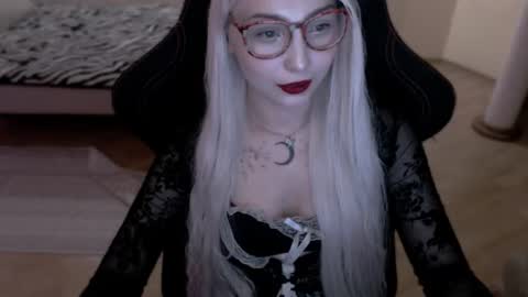 Snapshot of fromsun_forsoul chatting on 06.26.26 Lilith online show from 06.26.26