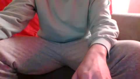 Frowxy online show from 02.08.25