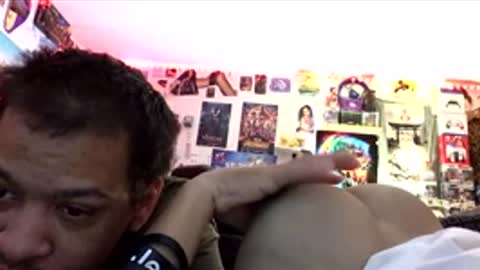 Snapshot of frozen232 chatting on 04.05.26 Fabian online show from 04.05.26