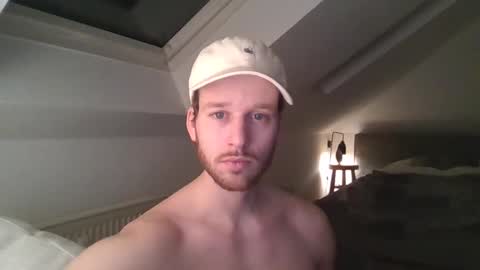 Snapshot of frozenyoga chatting on 02.06.25 frozenyoga online show from 02.06.25