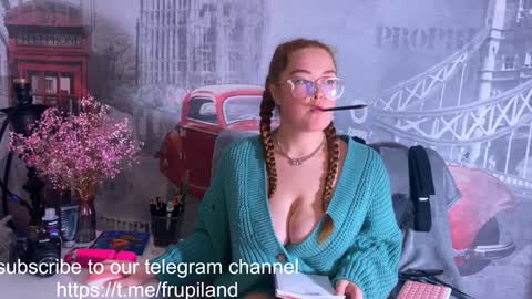 Snapshot of frupi_land chatting on 12.08.24 OPEN PVTJulia and Wayne online show from 12.08.24