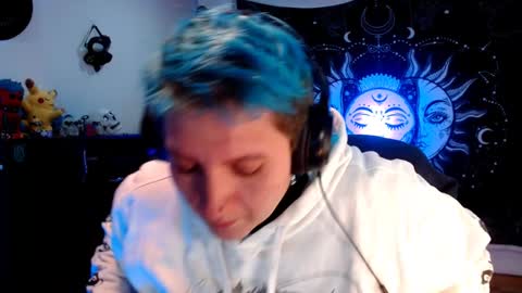 Snapshot of ftmblueyes chatting on 02.04.25 HEHIM online show from 02.04.25