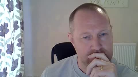 Snapshot of fuck_buddy_uk chatting on 04.22.26 Fuck Buddy UK online show from 04.22.26