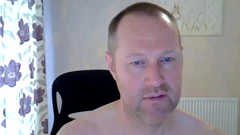 Snapshot of fuck_buddy_uk chatting on 05.29.26 Fuck Buddy UK online show from 05.29.26