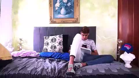 Snapshot of fuck_seduction chatting on 11.28.25 fuck_seduction online show from 11.28.25