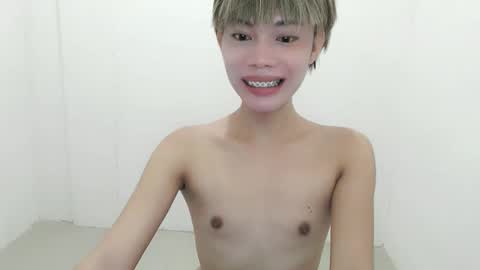 Snapshot of fuckingsexy143 chatting on 09.16.25 fuckingsexy143 online show from 09.16.25