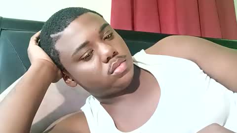 Snapshot of fuckmeb1999 chatting on 01.04.25 Desire Himeros online show from 01.04.25