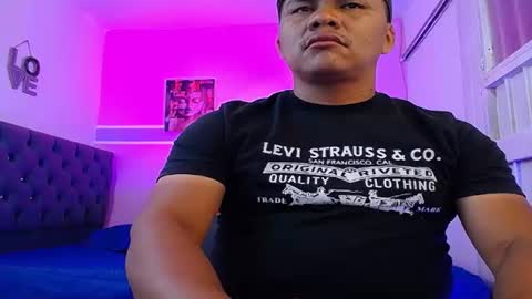 Snapshot of fuego_moro chatting on 06.19.26 FUEGO MORO online show from 06.19.26