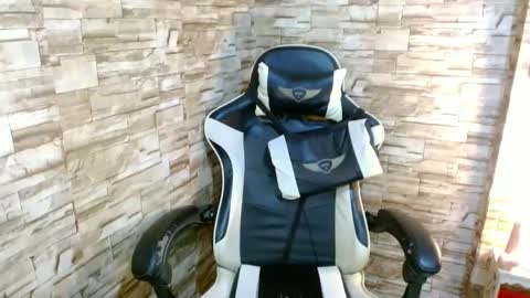 Japanese x Filipina online show from 02.28.25