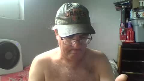 Snapshot of fukcb99 chatting on 02.14.25 NIKKII SIINN online show from 02.14.25