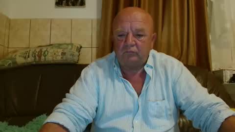 Snapshot of fullballs6 chatting on 09.18.25 fullballs6 online show from 09.18.25