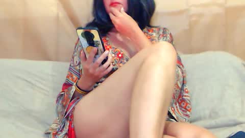 Snapshot of fun4tips chatting on 10.13.25 Fun4Tips online show from 10.13.25