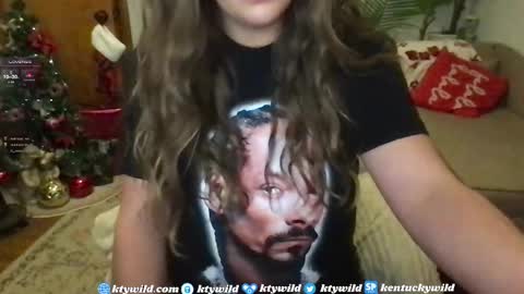 Snapshot of funcamkw chatting on 12.18.24 Thank you for visiting I hope you had fun 3 online show from 12.18.24