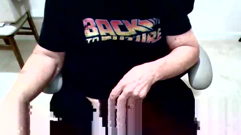 Snapshot of funclemike chatting on 10.15.25 funclemike online show from 10.15.25