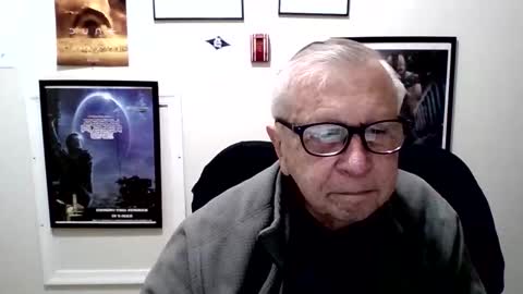 Snapshot of funclemike chatting on 10.16.25 funclemike online show from 10.16.25