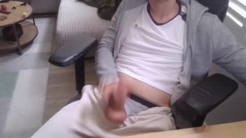 Snapshot of funkybits chatting on 04.16.26 funkybits online show from 04.16.26