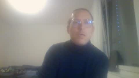 Snapshot of funneltunnel chatting on 05.17.26 funneltunnel online show from 05.17.26