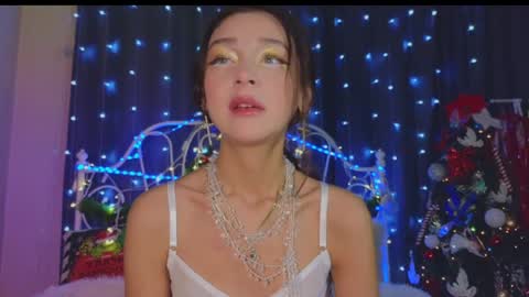 Snapshot of funny_whotsss chatting on 12.30.24 Tiffany online show from 12.30.24