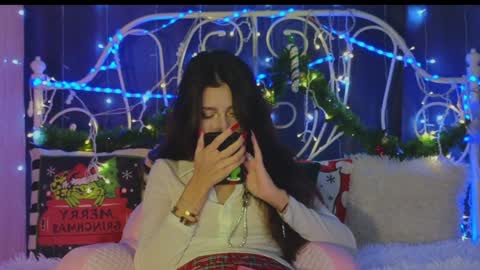 Snapshot of funny_whotsss chatting on 01.04.25 Tiffany online show from 01.04.25