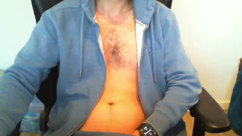 YWhiteNiceMan online show from 10.05.25