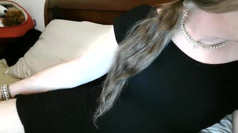 Jessie Love online show from 05.22.26