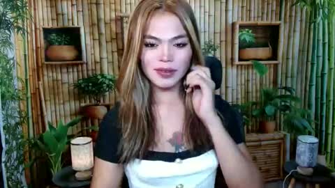 Snapshot of fushialore chatting on 04.21.26 fushialore online show from 04.21.26