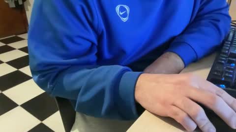 Snapshot of fuzitzu2 chatting on 02.11.25 fuzitzu2 online show from 02.11.25