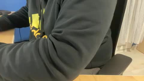 Snapshot of fuzitzu2 chatting on 02.20.25 fuzitzu2 online show from 02.20.25