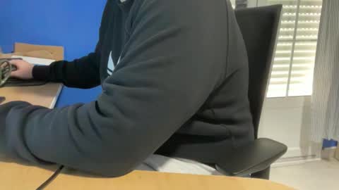 Snapshot of fuzitzu2 chatting on 03.26.26 fuzitzu2 online show from 03.26.26