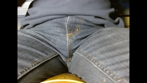 Snapshot of fuzzyblues chatting on 12.07.24 Fuzzy Blues online show from 12.07.24