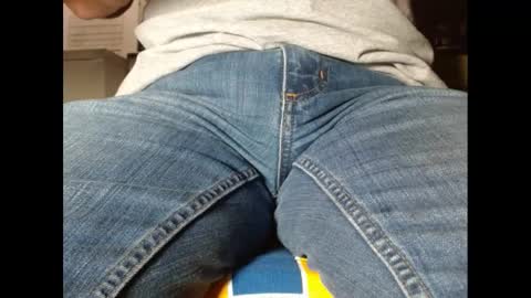 Snapshot of fuzzyblues chatting on 02.11.25 Fuzzy Blues online show from 02.11.25