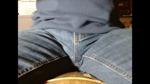 Snapshot of fuzzyblues chatting on 02.21.26 Fuzzy Blues online show from 02.21.26